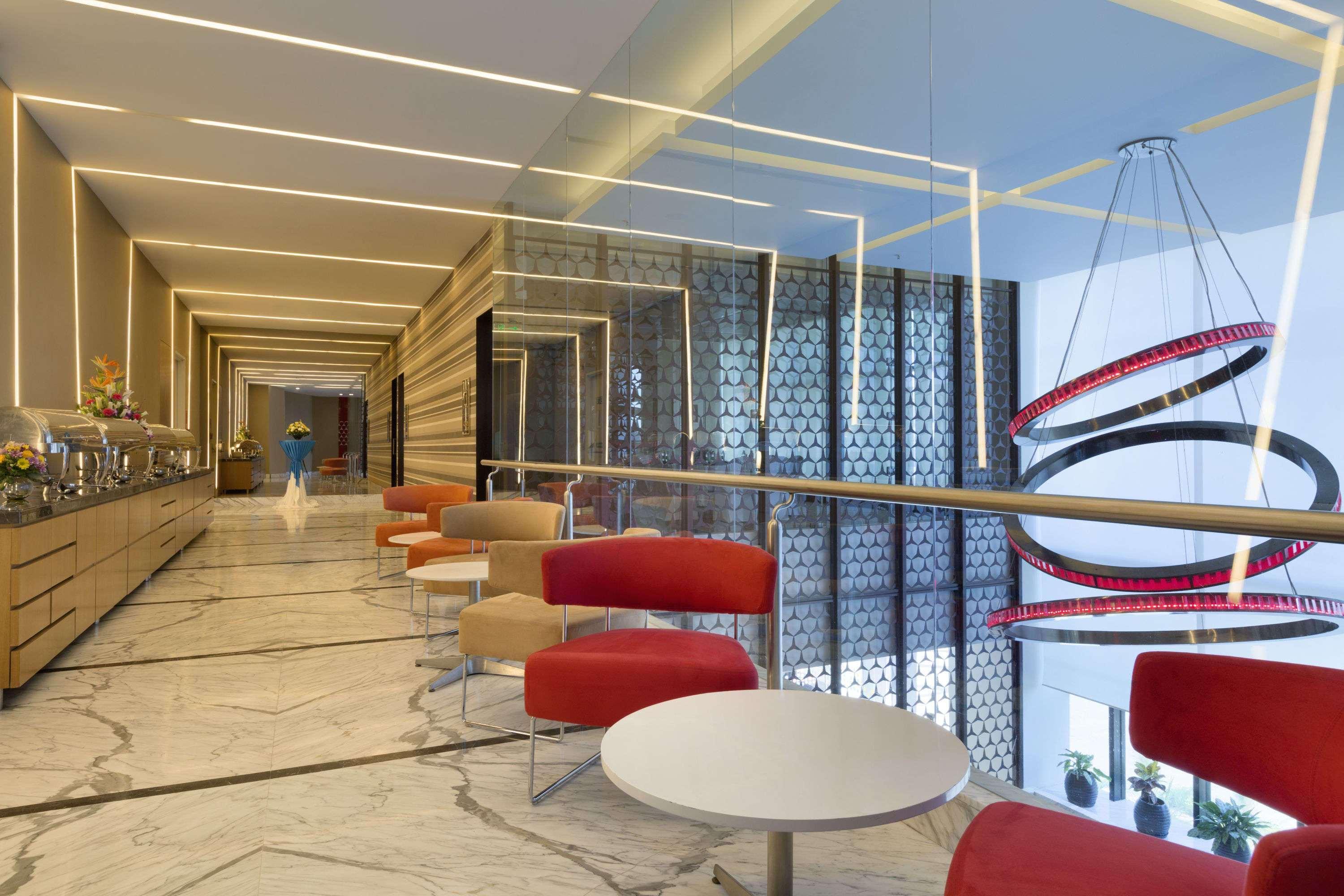 Howard Johnson By Wyndham, Hebbal, Bengaluru Bagian luar foto