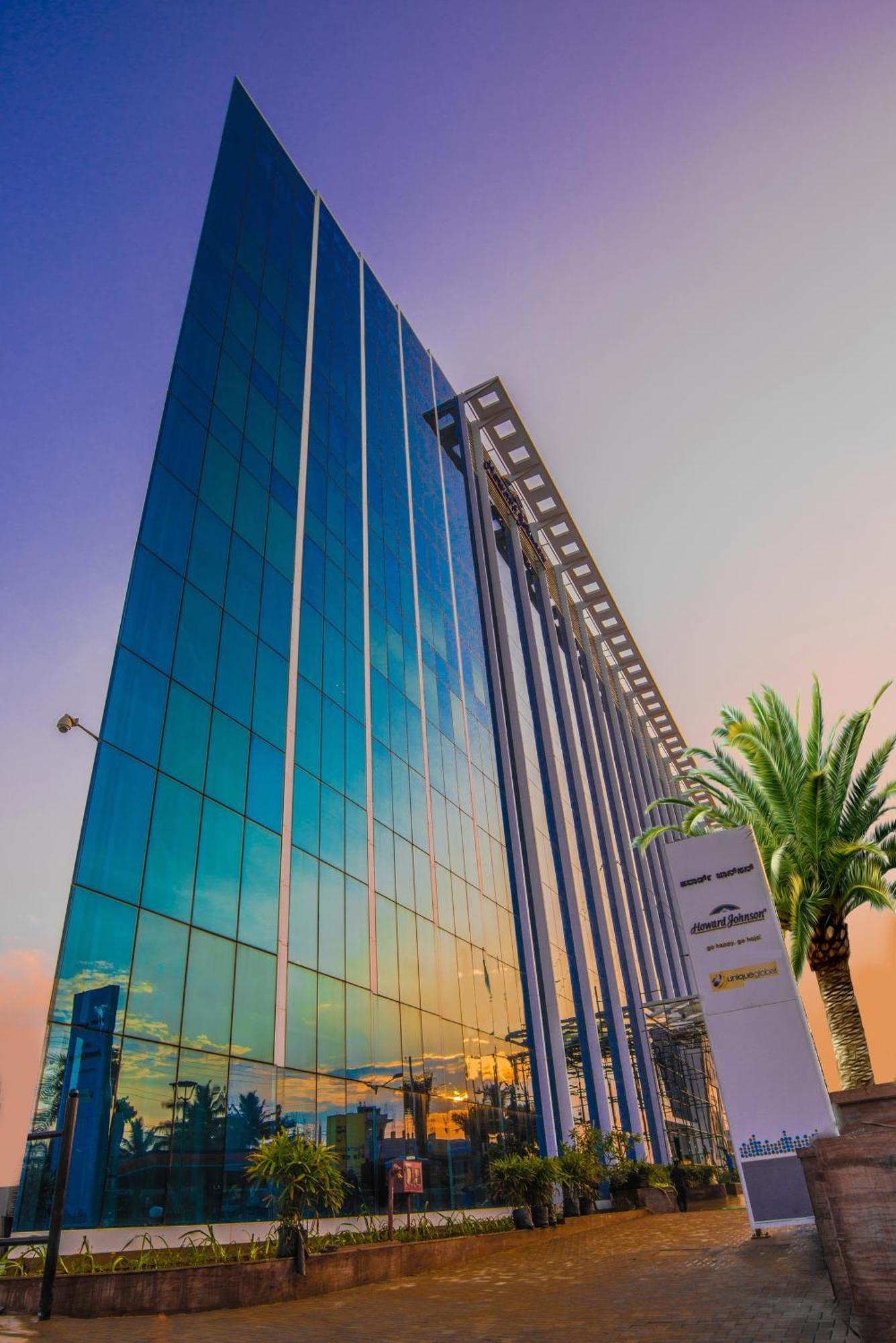 Howard Johnson By Wyndham, Hebbal, Bengaluru Bagian luar foto