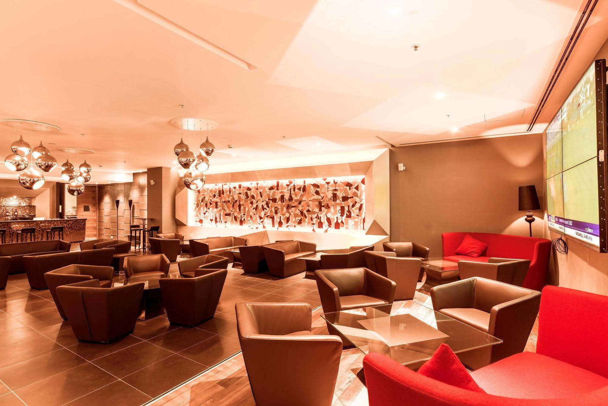 Howard Johnson By Wyndham, Hebbal, Bengaluru Bagian luar foto