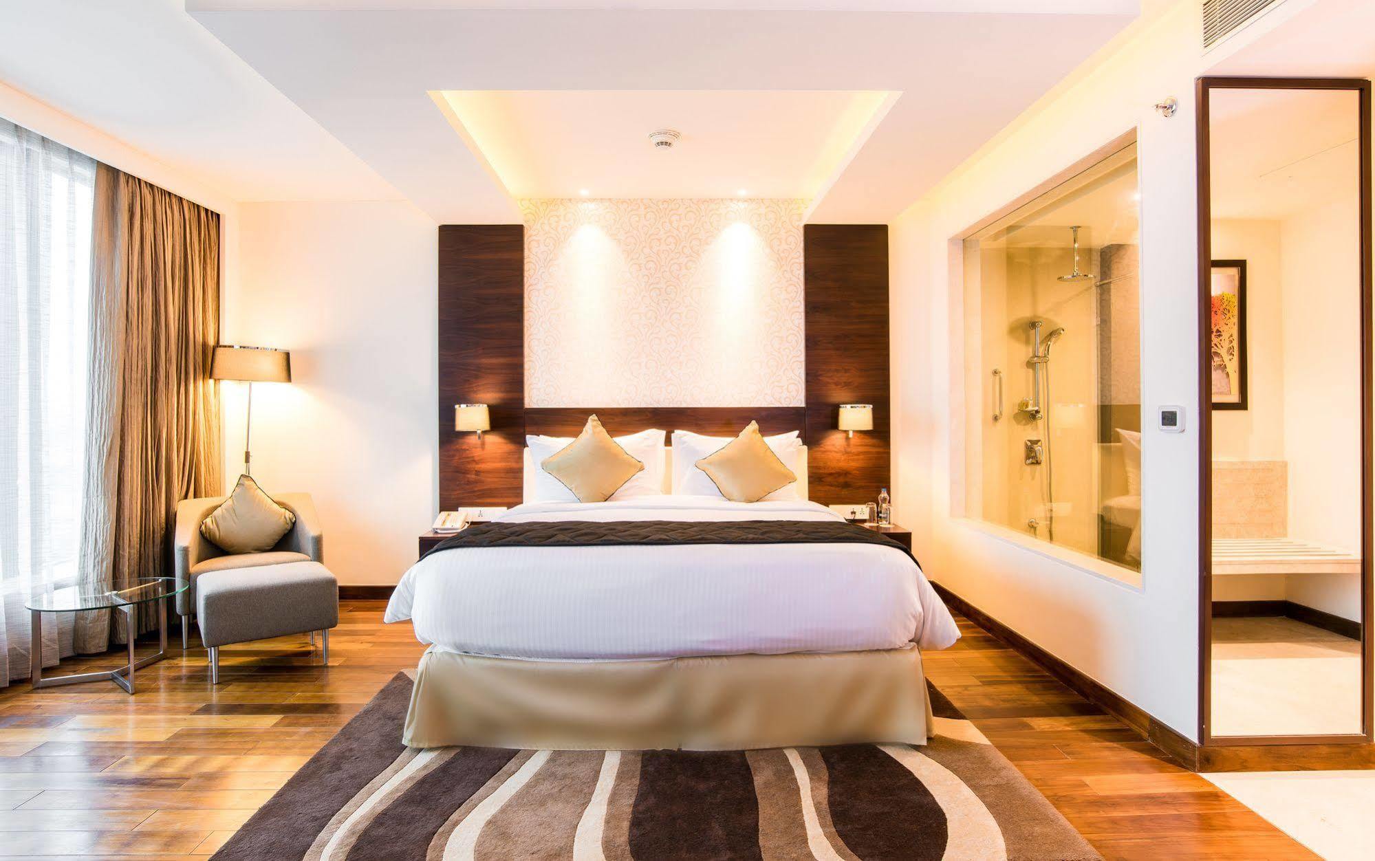 Howard Johnson By Wyndham, Hebbal, Bengaluru Bagian luar foto